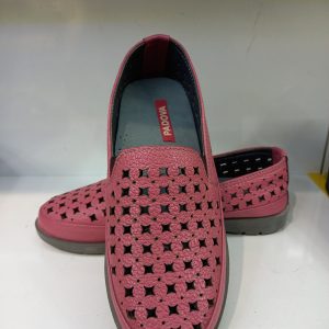 کفش چرم زنانه طرح دار پانچ شده