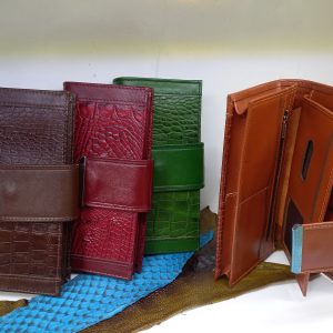 کیف پول چرم گاوی
