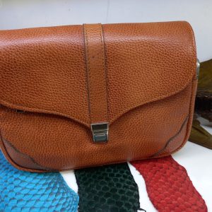 کیف عسلی چرم گاوی
